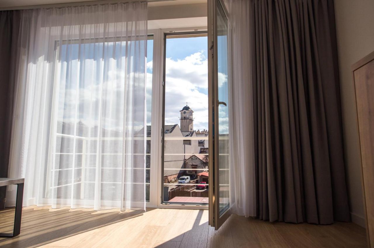 City Apartment Poprad Esterno foto